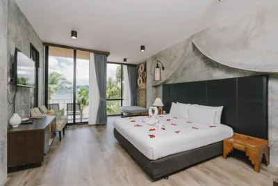 Estudio Doble Deluxe con vistas al mar y bañera de hidromasaje — Patong Signature Boutique Hotel